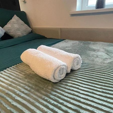#4 Tgha Luxury One Bedroom Apartment In Athlone Dış mekan fotoğraf