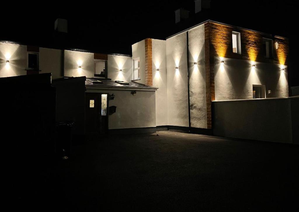 #4 Tgha Luxury One Bedroom Apartment In Athlone Dış mekan fotoğraf