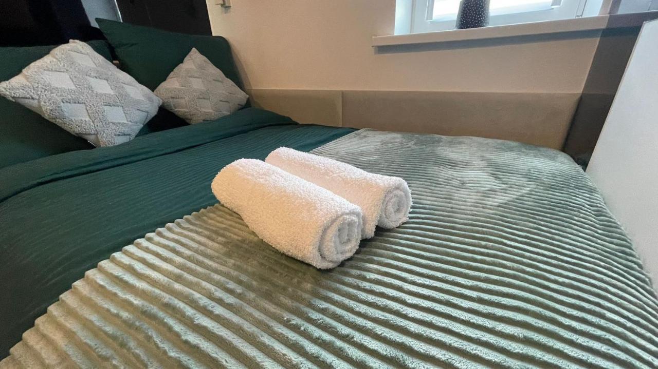 #4 Tgha Luxury One Bedroom Apartment In Athlone Dış mekan fotoğraf